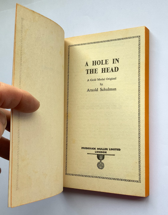 A HOLE IN THE HEAD book by Arnold Schulman featuring Frank Sinatra 1960